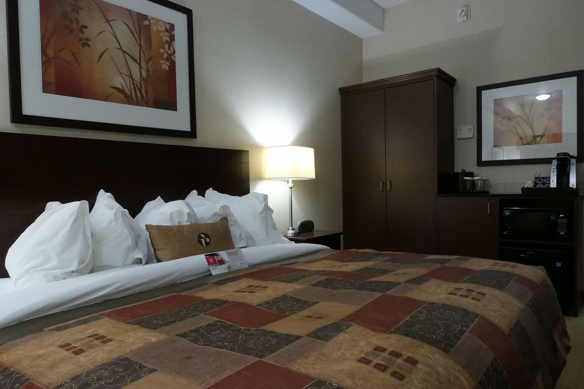 Ramada By Wyndham Weyburn Hotel Eksteriør billede